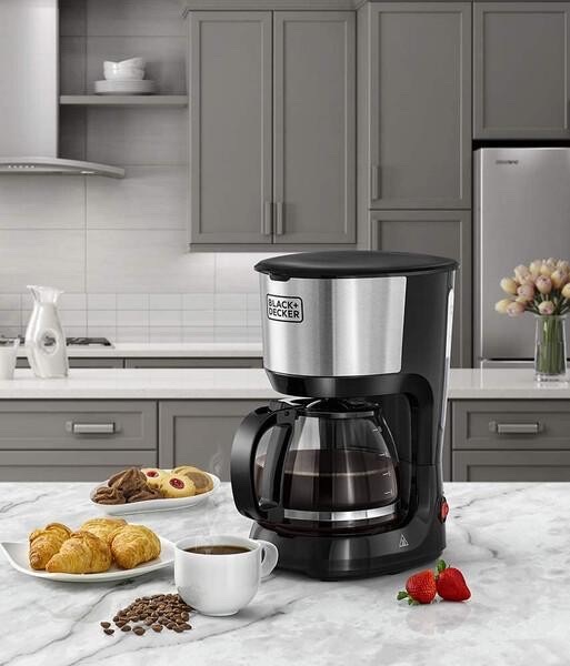 ماكينة تحضير القهوة من بلاك+ديكر DCM750S-B5 سعة 10 اكواب 750 واط باللون الاسود والفضي