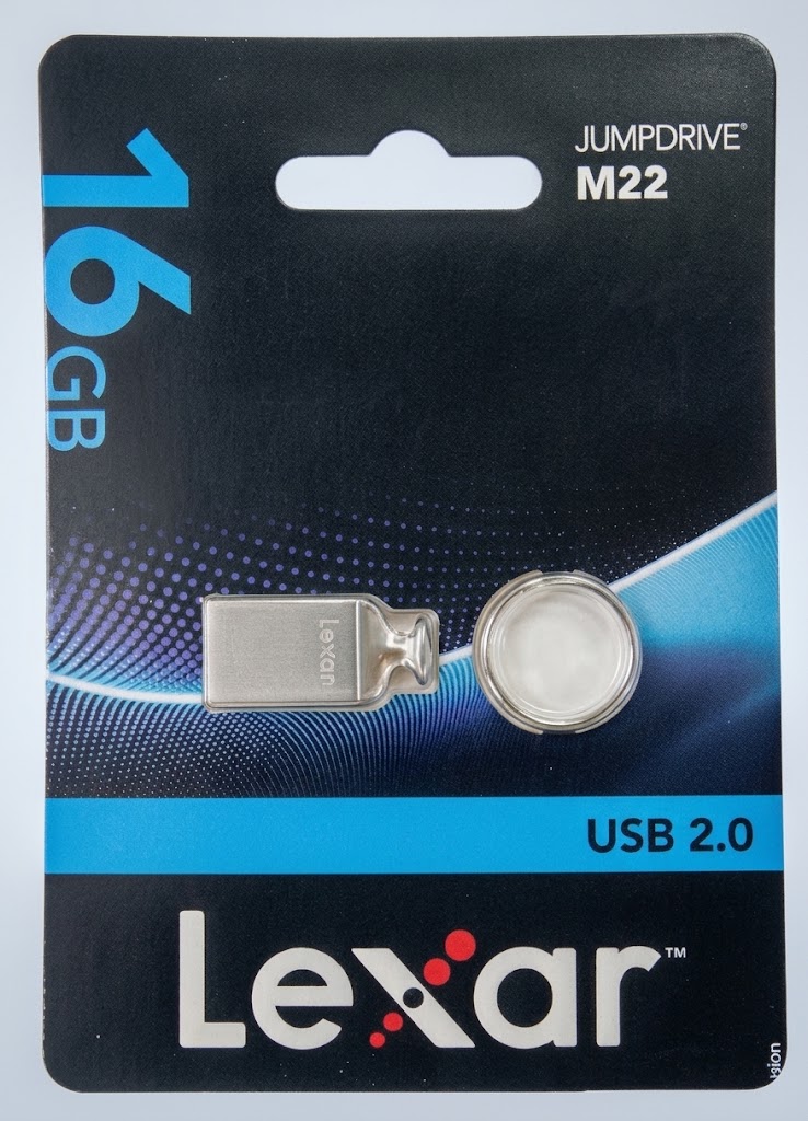 فلاش ميموري ليكسر JumpDrive M22 بسعة 16GB وواجهة USB 2.0 بتصميم معدني صغير الحجم