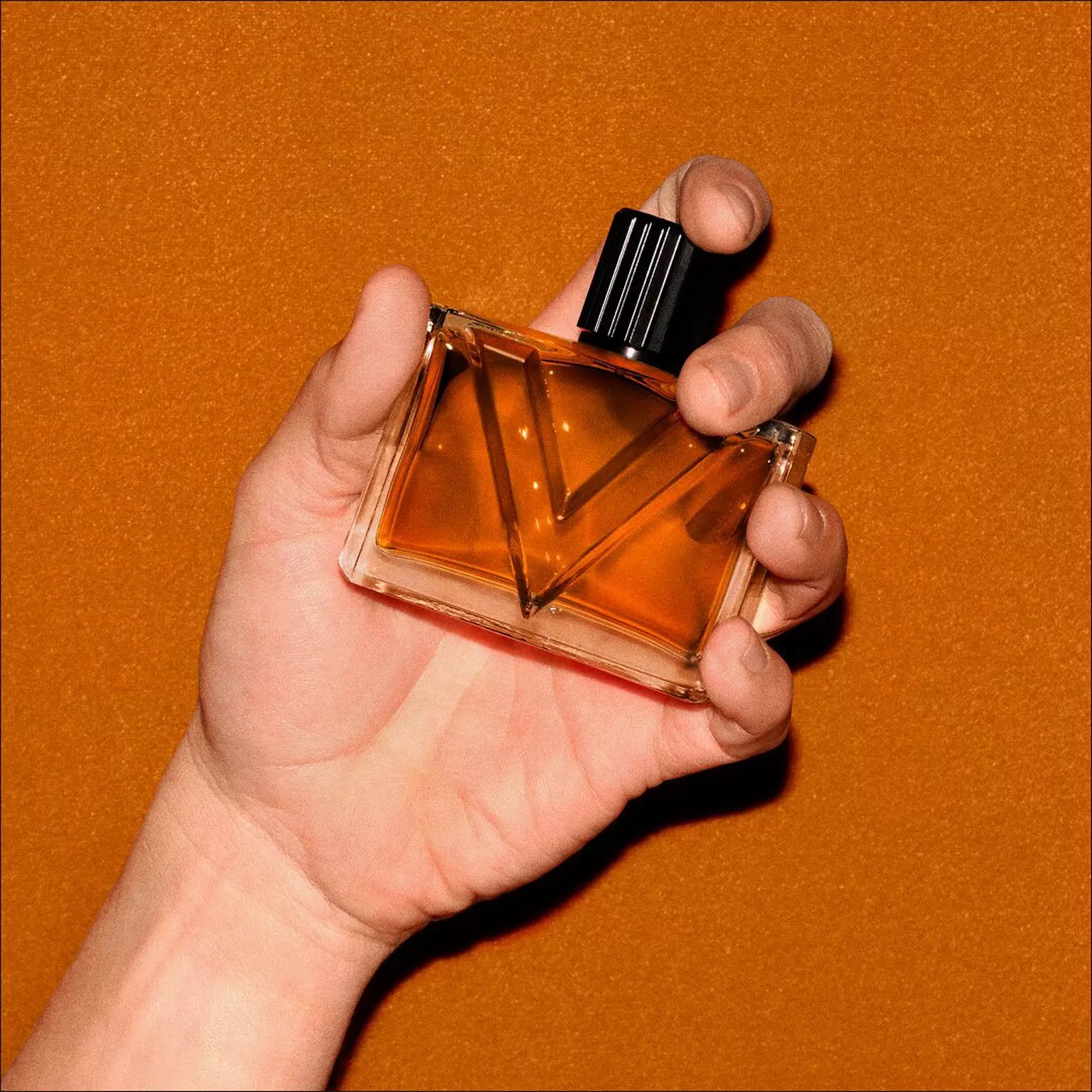 فالنتينو عطر للرجال