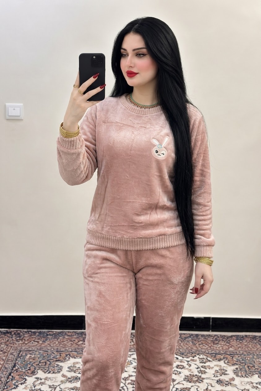 ملابس نسائية تراك نسائي فرو