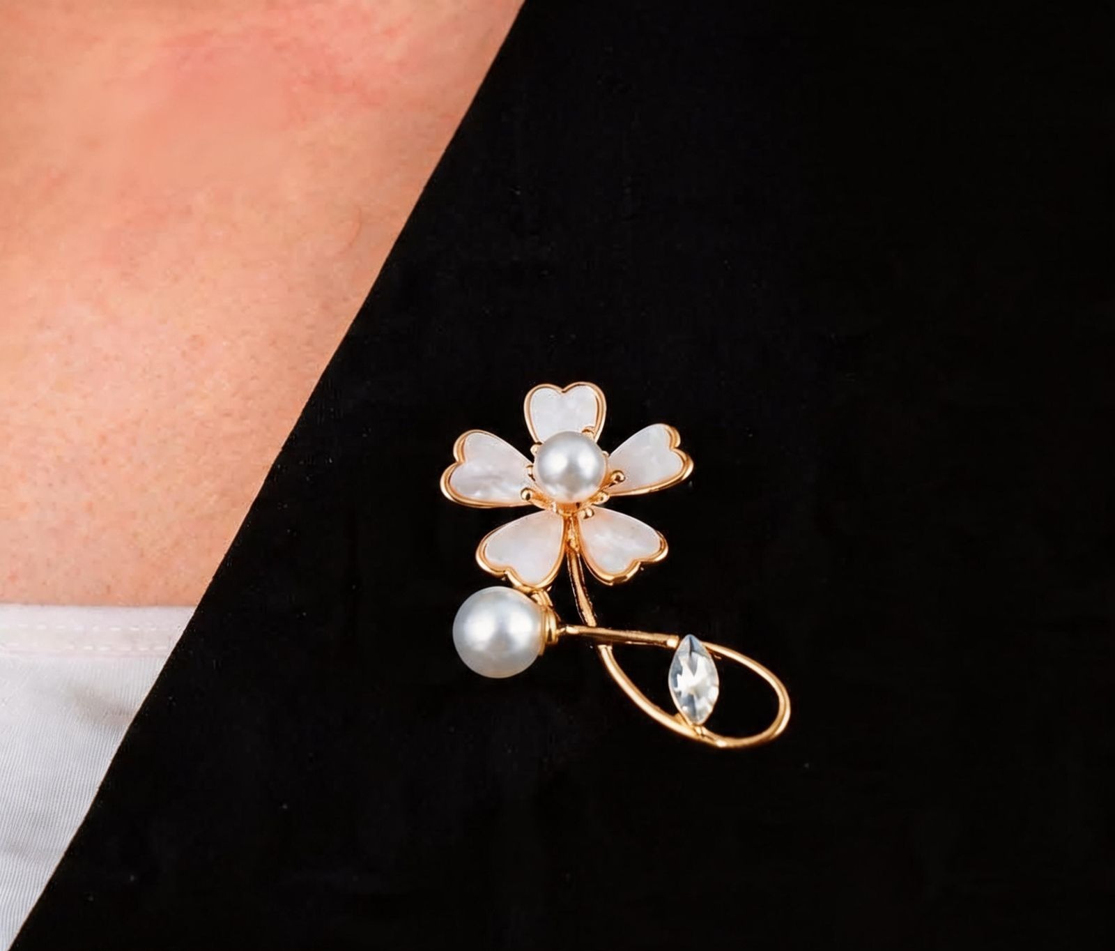 Stainless steel brooch, code 1327