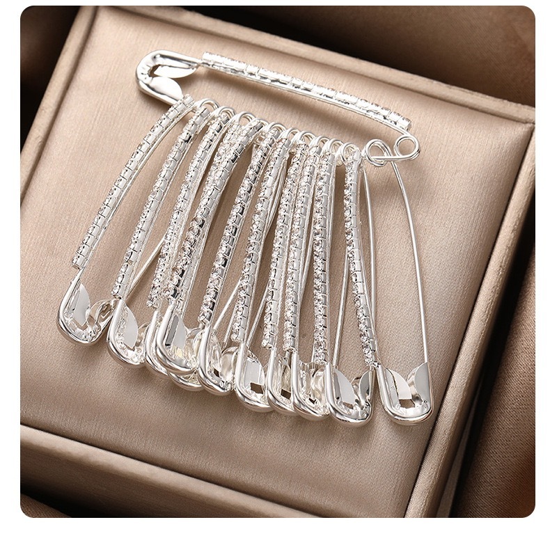 Hijab brooch
