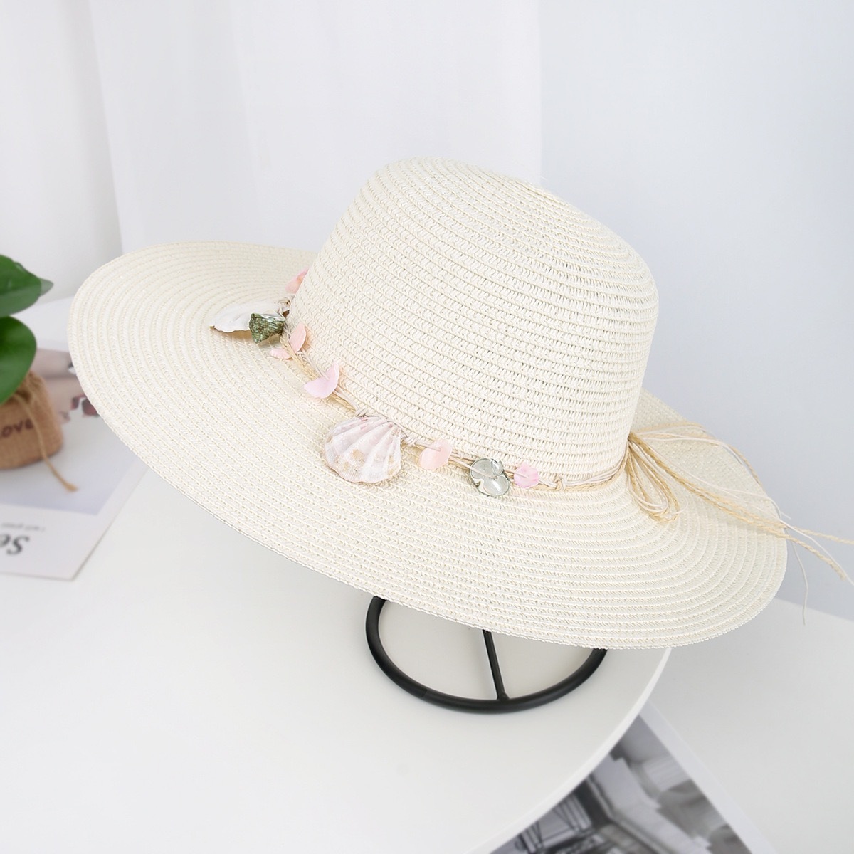Women's hat