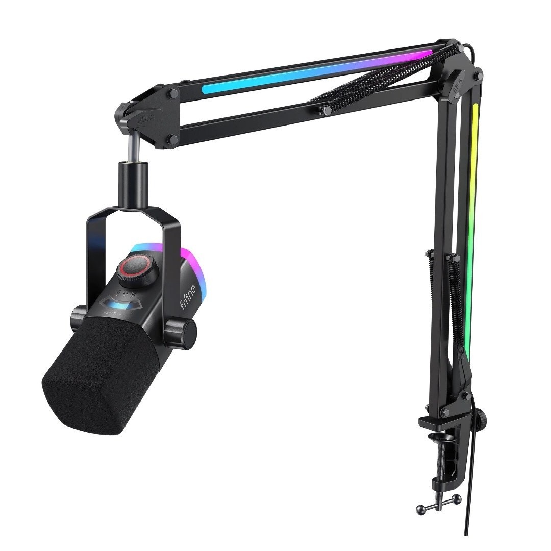 طقم ميكروفون ديناميكي احترافي فاي فاين مع ذراع تثبيت RGB بمنفذي USB وXLR (طراز Fifine AM8 ProT)