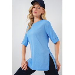 تيشيرت 4332 محبوك بفتحة جانبية - أزرق فاتح 4332 Knitted T-Shirt with Side Slit - Light Blue