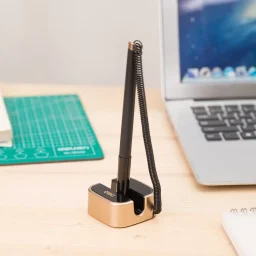 ديلي قلم حبر جل مكتبي مع حامل 6797 - حبر أزرق Deli Desk Gel Ink Pen with Stand - Blue Ink 6797