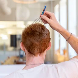جهاز تدليك الرأس – بتصميم نباتي متنوع Kikkerland HEAD MASSAGER BOTANICAL ASST