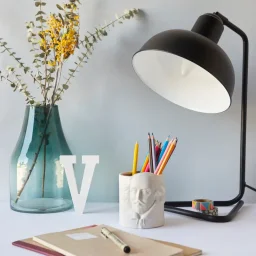 حامل أقلام بالفي – ويليام شكسبير، باللون الأبيض، سيراميك Balvi Pen holder,William Shakespeare,white,ceramic