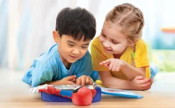 قارئ الويب كيد ديزاينز - سبايدي وأصدقاؤه المذهلون KIDdesigns Web Reader - Spidey & His Amazing Friends
