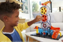مجموعة ألعاب متجر الإطارات من هوت ويلز سيتي Hot Wheels City Tire Shop Playset
