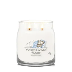 شمعة "يانكي كاندل" (Yankee Candle) الحجم المتوسط (Signature Medium Jar) - غطاء ناعم Yankee Candle Signature Medium Jar - Soft Blanket