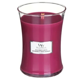 شمعة "وود ويك" (WoodWick) كبيرة بتصميم الساعة الرملية - التوت البري والشمندر WoodWick Hourglass Large Candle - Wild Berry & Beets