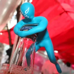 كيكر لاند مفتاح زجاجات لوتشادور Kikkerland Luchador Bottle Opener