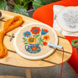 كيكر لاند إبرة نفش باقة أزهار Kikkerland Flower Bouquet Punch Needle