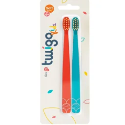 فليبر فرش أسنان تويجو للأطفال ناعمة الشعيرات - برتقالي وأزرق، عبوة من قطعتين Flipper Twigo Kids Soft-Bristle Toothbrushes - Orange & Blue, 2-Pack