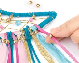 ميك إت ريل صائدة أحلام قمرية مع إضاءة - أزرق Make It Real Lunar Dream Catcher With Lights - Blue