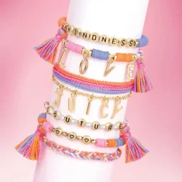 ميك إت ريل جوسي كوتور أساور رسائل حب Make It Real Juicy Couture Love Letters Bracelets