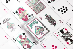 أوراق لعب بايسكل – بريزمايتيك Playing Cards: Bicycle - Prismatic