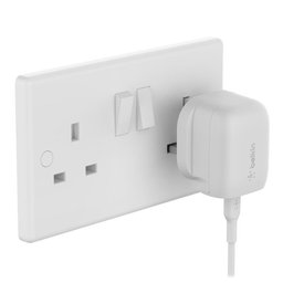 شاحن Belkin BoostCharge جداري USB-C بقوة 20W مع كيبل USB-C بطول 1 متر Belkin USB-C Wall Charger 20W