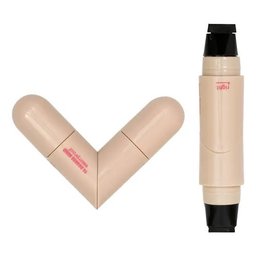 قلم لاينر (eye lainer) للمبتدئين سريع جدا كالختم يرسم بثانية. An eyeliner pen for beginners that is incredibly fast—like a stamp—drawing a line in just a second.