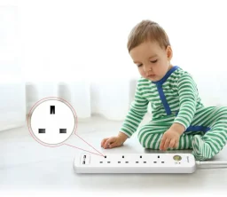 هانتكي SUC507 مشترك كهرباء 2 متر Huntkey SUC507 Surge-Protected Power Strip - 4 UK Outlets + 2 USB-A Ports, 13A/3250W