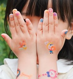ملصقات أظافر بفيونكات وقلوب وأحجار لامعة – 261 قطعة Bow, Heart and Sparkling Gem Nail Stickers - 261 Pieces