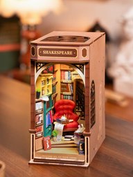 مكتبة شكسبير المصغّرة – زاوية كتب Shakespeare Bookstore Book Nook