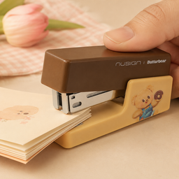 كباسة زرقاء بشخصية الدب اللطيف Cute Bear Blue Stapler