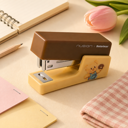 كباسة زرقاء بشخصية الدب اللطيف Cute Bear Blue Stapler