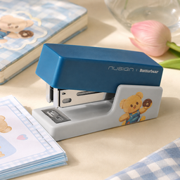 كباسة زرقاء بشخصية الدب اللطيف Cute Bear Blue Stapler