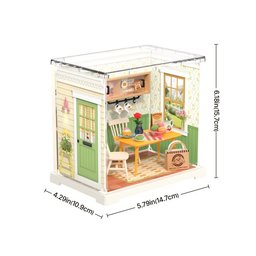 غرفة الطعام الزهرية – مجسم مصغّر Floral Dining Room Miniature