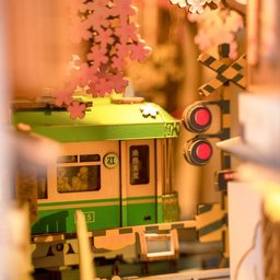 زاوية كتب ساكورا دينسيا Sakura Densya Book Nook