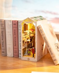 زاوية الكتب – مدينة الشمس Sunshine City Book Nook