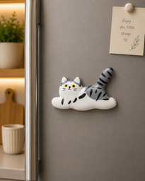 مغناطيس ثلاجة القط الرمادي المخطط Gray Tabby Cat Fridge Magnet