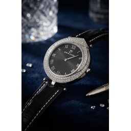ساعة نسائيه من بيير كاردان الفرنسية pierre cardin watch