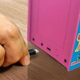 ماي آركيد DGUNL‑7009 — ميْس باتش‑مان مايكرو بلاير برو My Arcade DGUNL-7009 — Ms. PAC-MAN Micro Player Pro