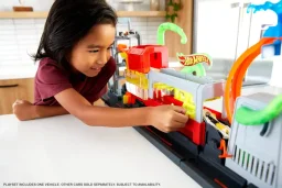 مجموعة ألعاب مغسلة سيارات الأخطبوط العملاق من هوت ويلز سيتي Hot Wheels City Ultra Octopus Car Wash Playset