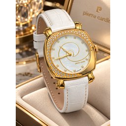 ساعة نسائيه من بيير كاردان الفرنسيه pierre cardin watch