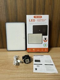 لوحة إضاءة تصوير YM-240 بـ240 حبة LED ثنائية اللون وبطارية 4000mAh - طقم يدوي/مكتبي مع قاعدة هوت شو YM-240 LED Video Light 4000mAh