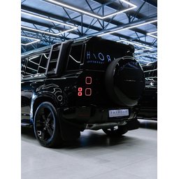 غطاء الإطار الاحتياطي الخلفي لاند روفر ديفندر باللون الأسود اللامع Gloss Black OE-Style Spare Wheel Cover designed for the Land Rover Defender