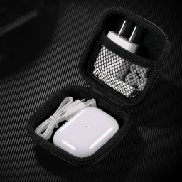 يوجرين حافظة حمل قماشية لسماعات الأذن UGREEN Fabric Earphone Carrying Case