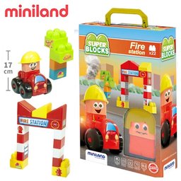 مكعبات تركيب محطة الإطفاء التعليمية مع سيارة وسخصيات (22 قطعة) - مينيلاند Miniland Super Blocks Fire Station Construction Toy Set (22 PCS)