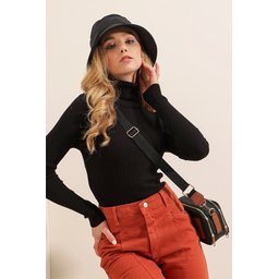 كنزة تريكو برقبة عالية 10311 - أسود 10311 Fisherman Neck Knit Sweater - Black