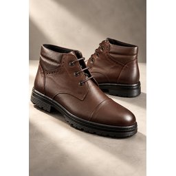 حذاء MUGGO ORVEN رجالي كلاسيك كاجوال برباط من الجلد الطبيعي - بني MUGGO ORVEN Men's Genuine Leather Lace-Up Classic Casual Boots - Brown