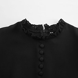 تونيك أسود أنيق بياقة مكشكشة وتفاصيل الدانتيل Black Tunic