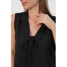 بلوزة نسائية سوداء بياقة V وتفاصيل ربط وكشكشة - 40033 Women's V-Neck Tie Detail Ruffled Blouse 40033 - Black