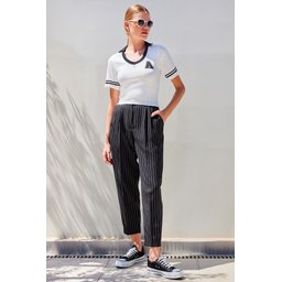 بلوزة تريكو بولو أساسية 4320 - أبيض 4320 Basic Polo Neck Knit Blouse - White