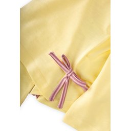تي شيرت أصفر للأطفال بتفاصيل شق جانبي، مناسب لجميع الفصول (2-10 سنوات) Kids' Seasonal T-Shirt with Slit Detail, Yellow (2-10 Years)