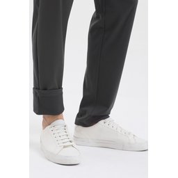 بنطال رياضي رجالي جوغر أنثراسيت بجيوب بسحاب وخصر مطاطي وقصة مستقيمة Men's Anthracite Jogger Sweatpants with Zipper Pockets, Elastic Waist, and Straight Leg