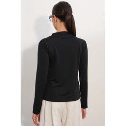 بلوزة نسائية بأكمام طويلة وتفاصيل مشبك 40046 - أسود Women's Long Sleeve Blouse with Buckle Detail 40046 - Black